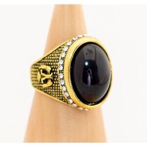 Vintage Medieval Gold King Ring Size 7 1/2 - T1